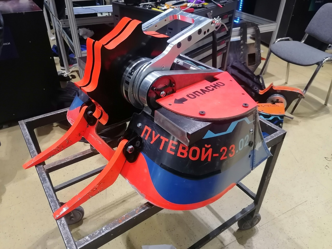 Competitor "Путевой-23" at Bitva Robotov 2023 Final