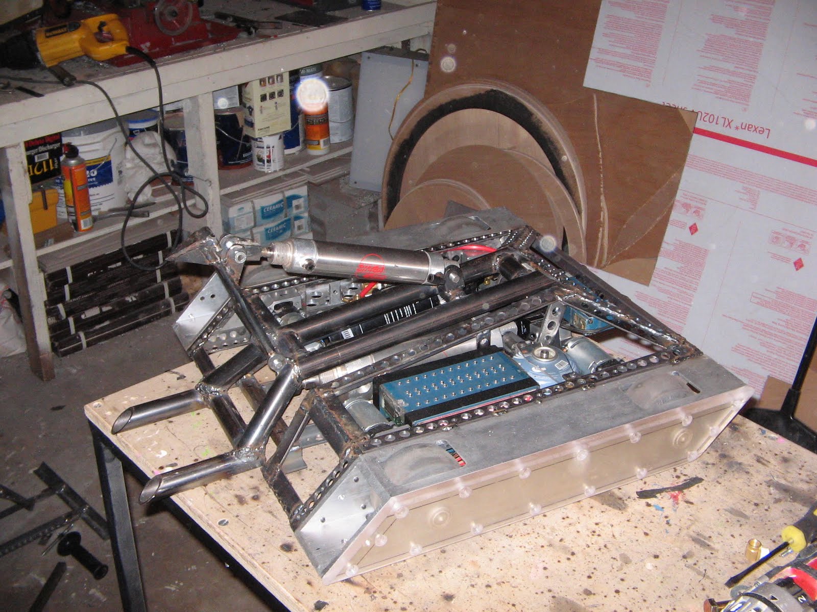 Competitor "Hot Stuff" at ComBots Cup IV