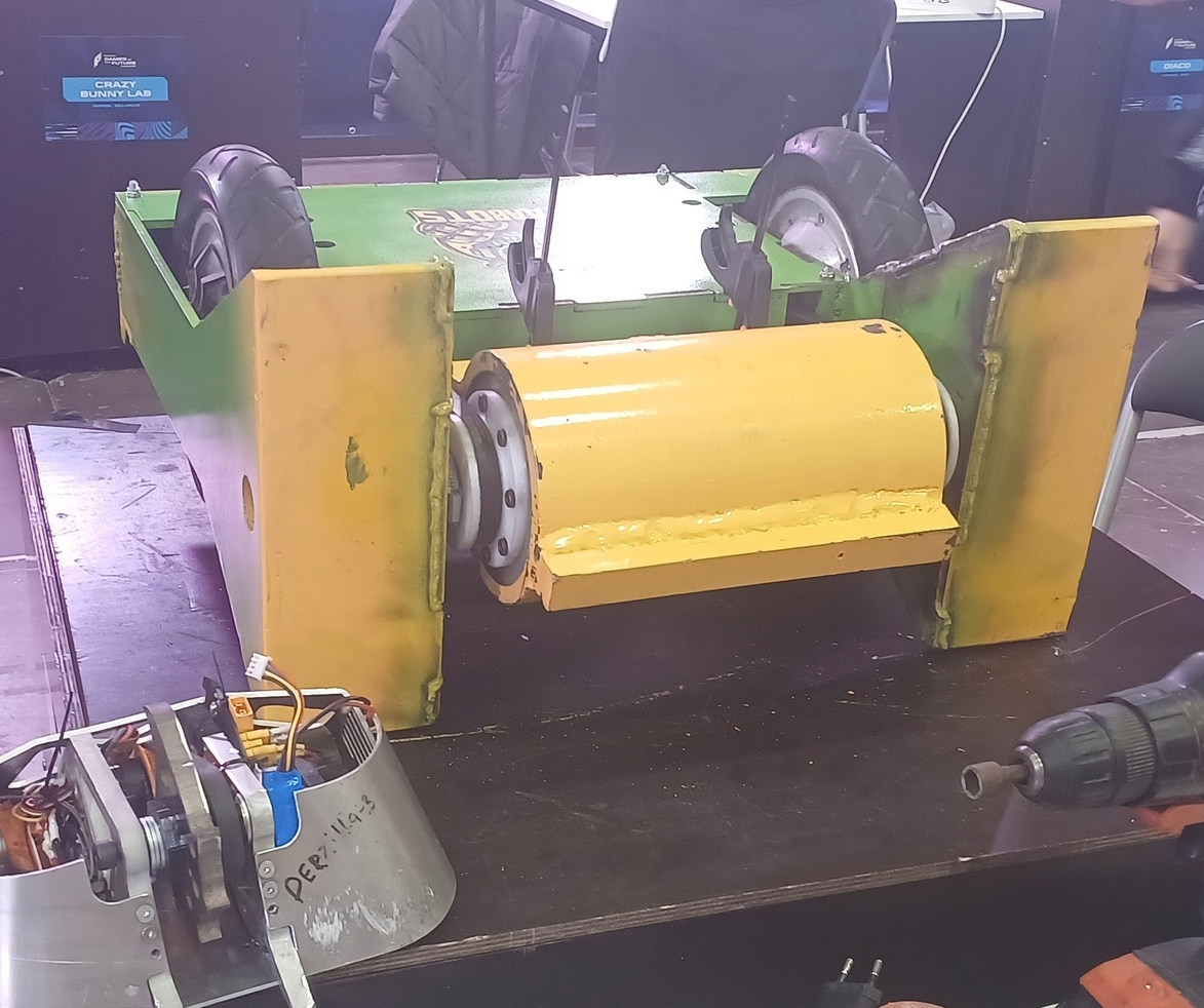 Competitor "Braabum" at Bitva Robotov Super Final @ Games of the Future