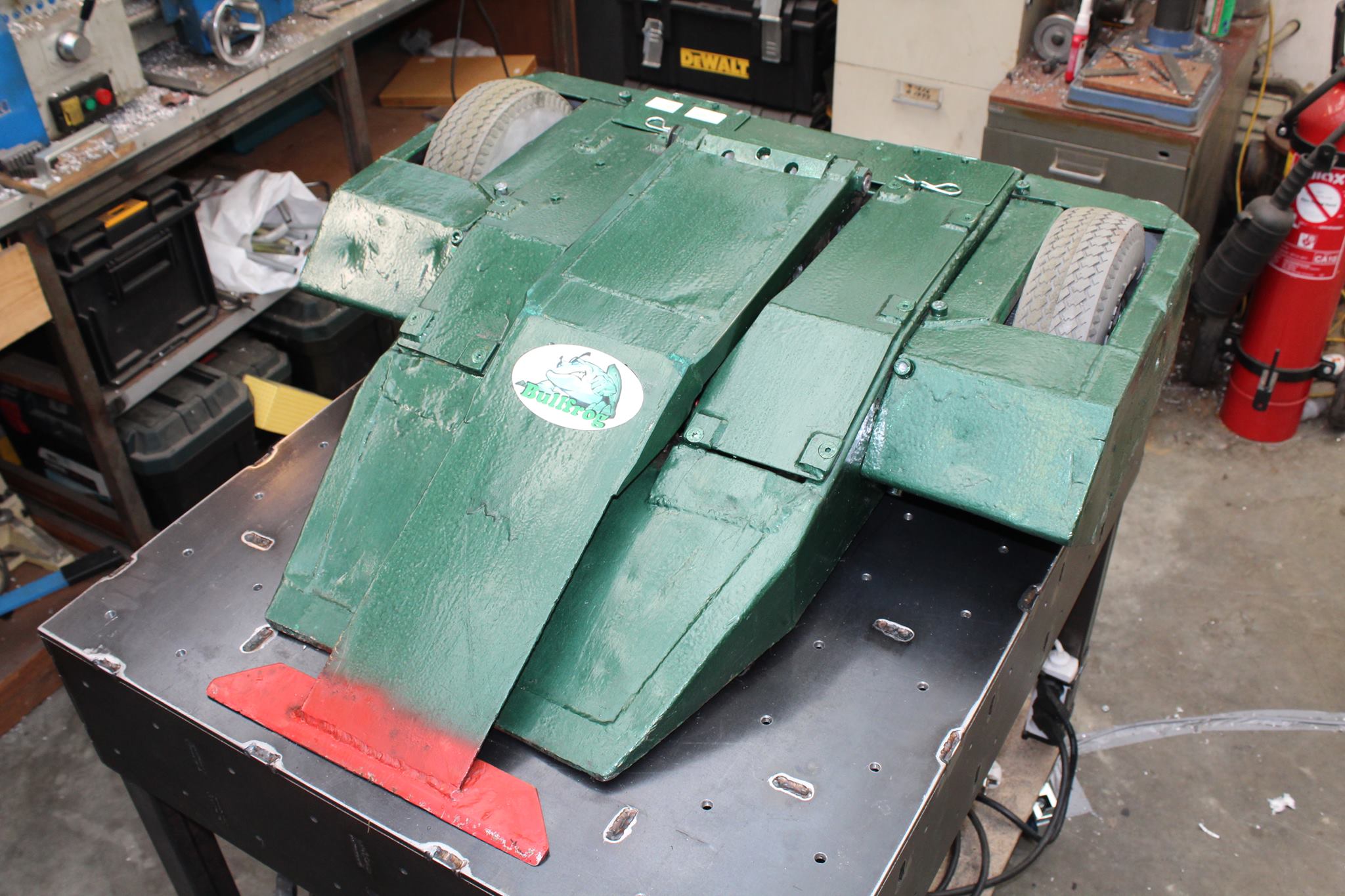 Competitor "Bullfrog" at Bronebot 2016