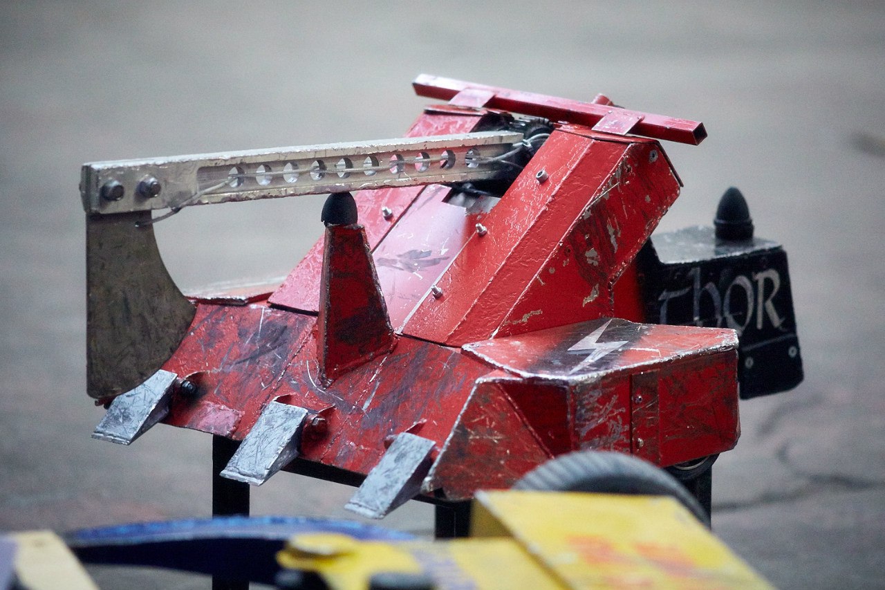Competitor "Thor" at Bronebot Autumn Warmup