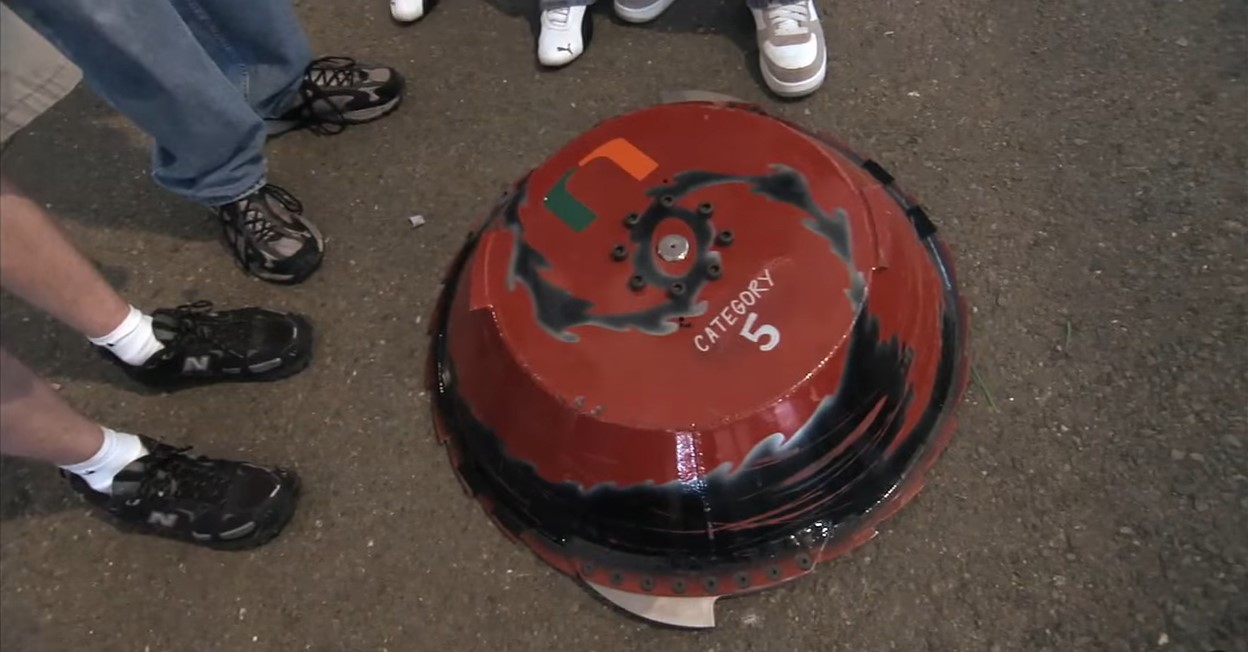 Competitor "Category 5" at BattleBots 2009