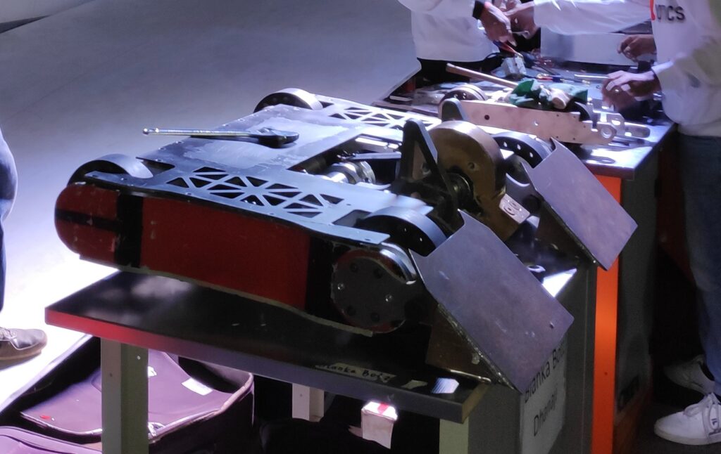 Competitor "Dhanaji" at Bitva Robotov Yekaterinburg 2018