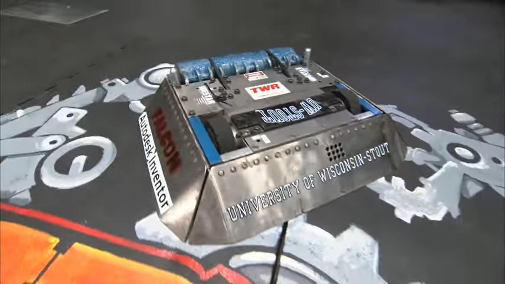 Competitor "Falcon" at BattleBots 2009