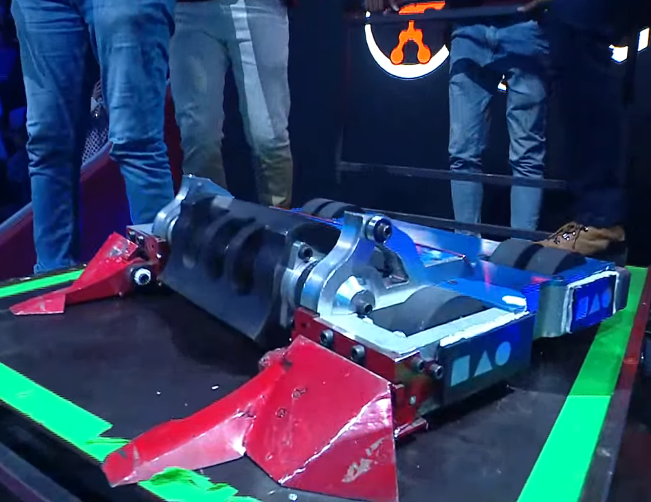 Competitor "Godspeed" at Bitva Robotov Super Final @ Games of the Future
