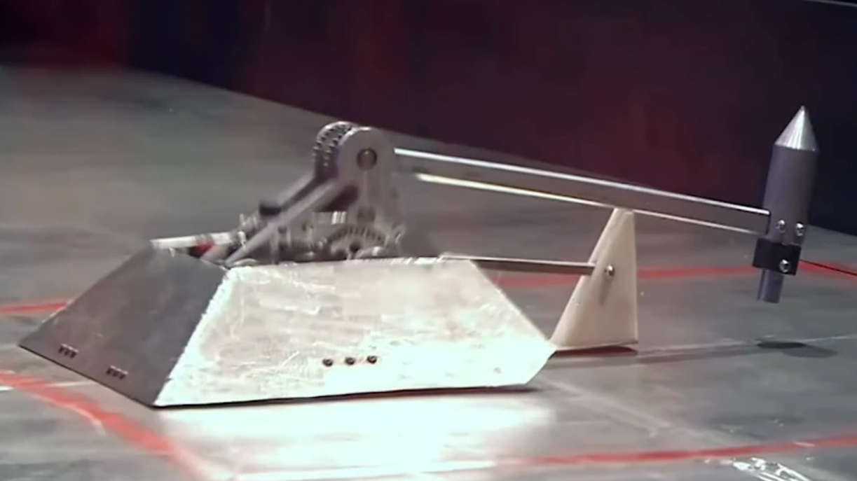 Competitor "重錘" at Clash Bots