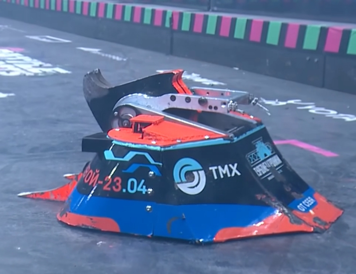 Competitor "Путевой-23" at Bitva Robotov Super Final @ Games of the Future