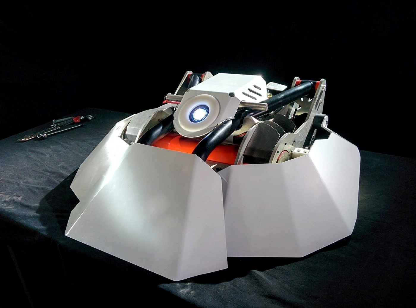 Competitor "Tánshè" at King of Bots Season 1