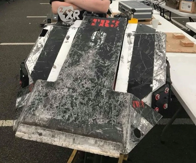 Competitor "TR3" at Bronebot Moscow 2017