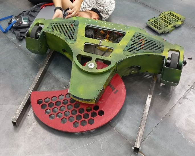 Competitor "Varan" at Bitva Robotov 2024 Qualifier B
