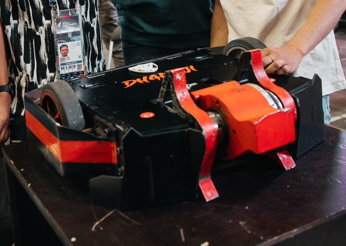 Competitor "Dhanaji 2.0" at Bitva Robotov Super Final @ Games of the Future