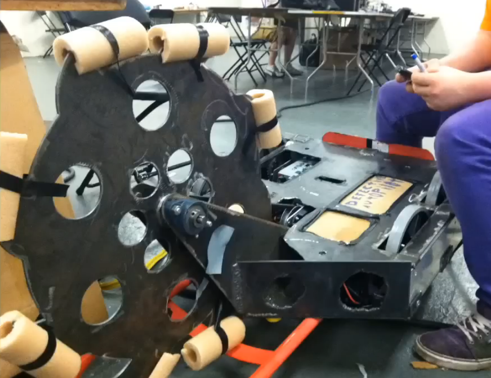 Competitor "Defective Autopilot" at RoboGames 2012