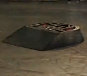 Competitor "Sabretooth" at RoboGames 2013